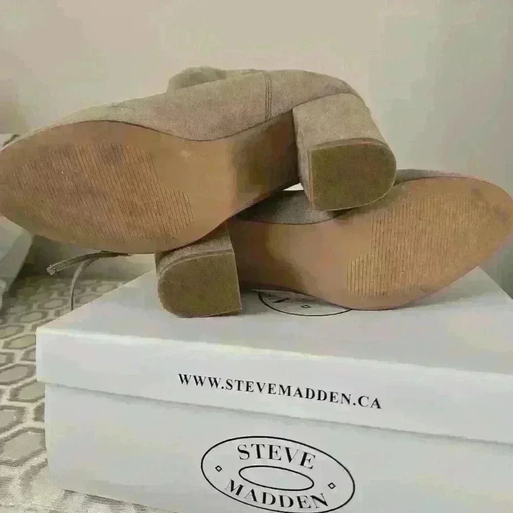 STEVE MADDEN CINDY suede  booties - Picture 8 of 9